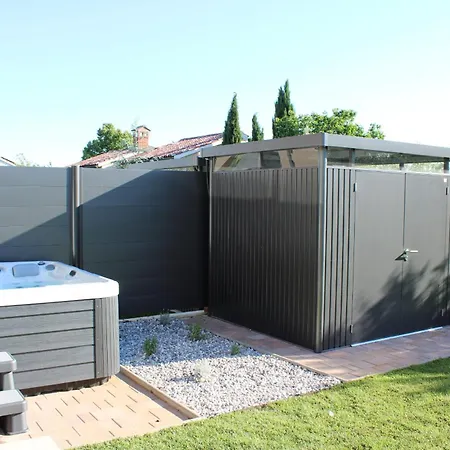 Oaza Maslina - Traumhafte Mit Pool Und Whirlpool * Tar-Vabriga