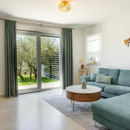 Apartment Oaza Maslina - Traumhafte Mit Pool Und Whirlpool Tar-Vabriga