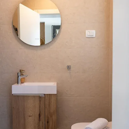 Mit Whirlpool, Pool Und Garten In Vabriga Nahe Porec - Oaza Maslina Tar-Vabriga